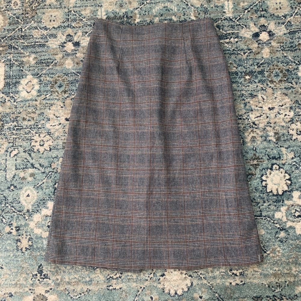 Essentiel Entwerp plaid skirt - Picture 2 of 13